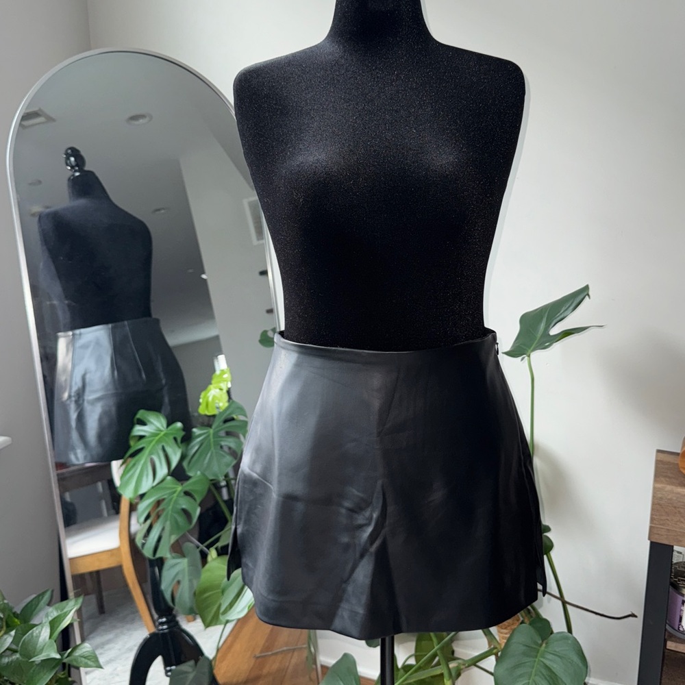 Express Black Faux Leather Mini Skort